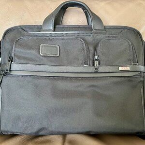 Tumi® Alpha 3 Compact Large Screen Laptop Brief